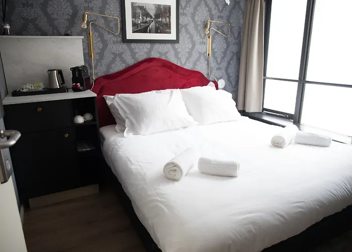 Adam The First 3* Amsterdam